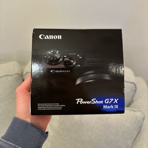 Canon G7X Mark III